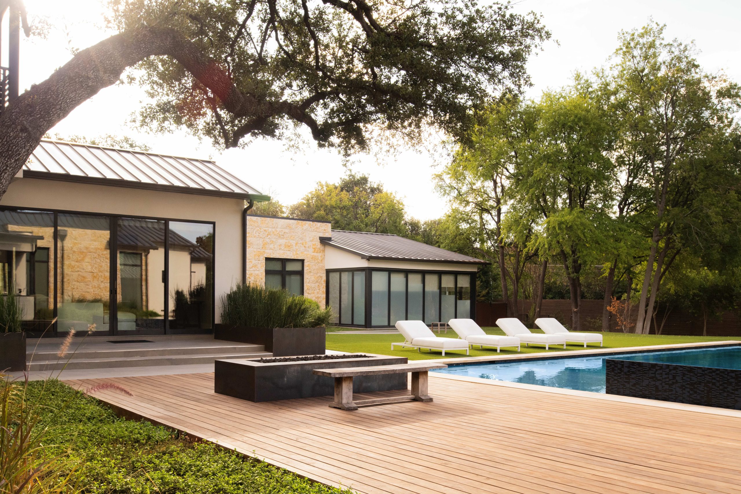 Real estate agent creating a luxury real estate marketing strategy